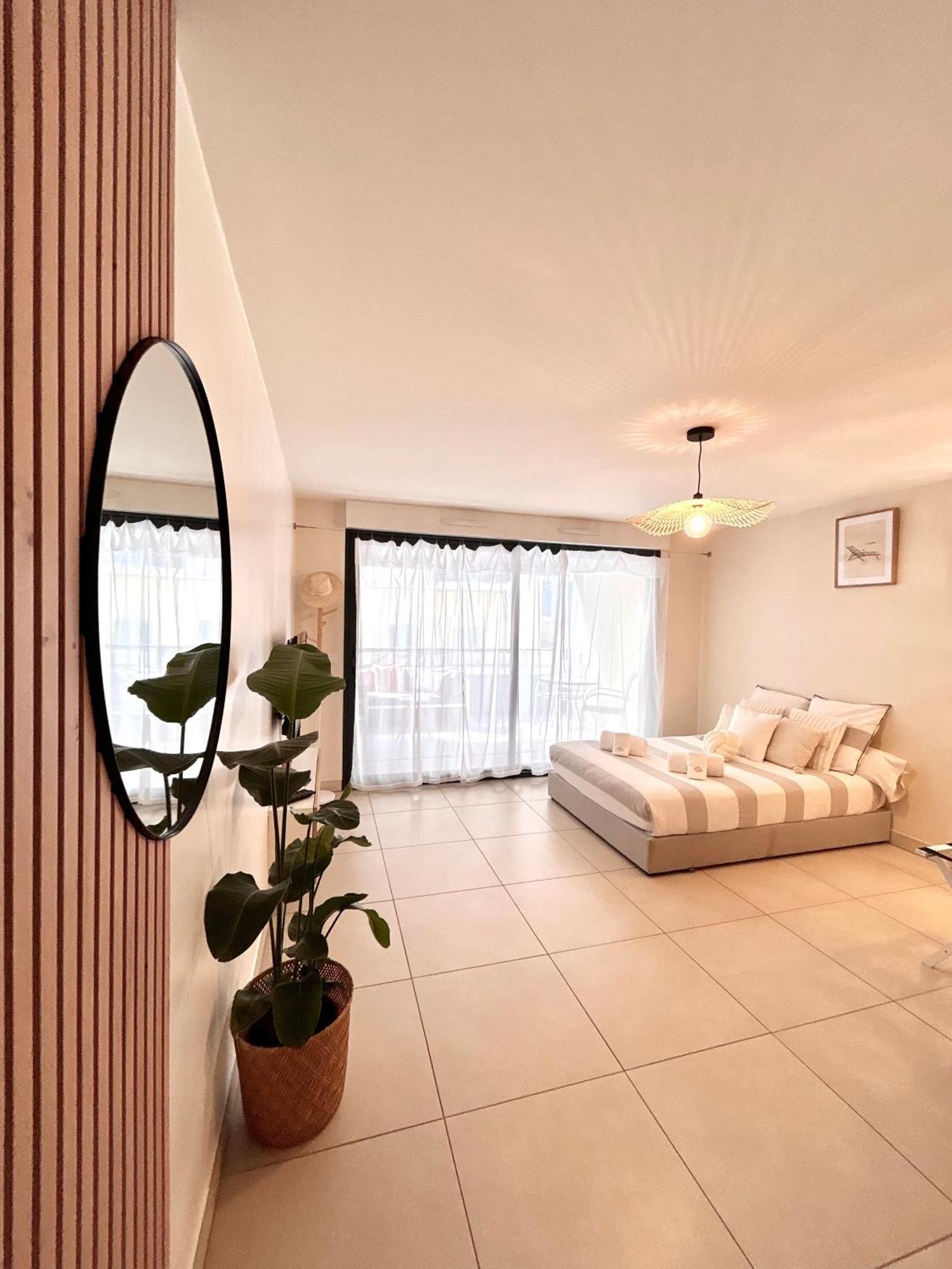 Studio Neuf - Portes De Monaco - Confort - Wifi - Clim Екстериор снимка